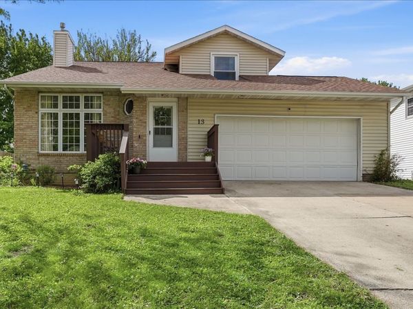 13 Rutherford Court, Bloomington, IL 61704