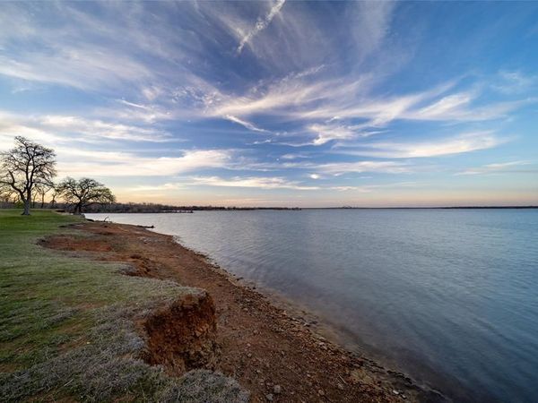 500 Waters Edge Drive, Unit 214, Lake Dallas, TX 75065
