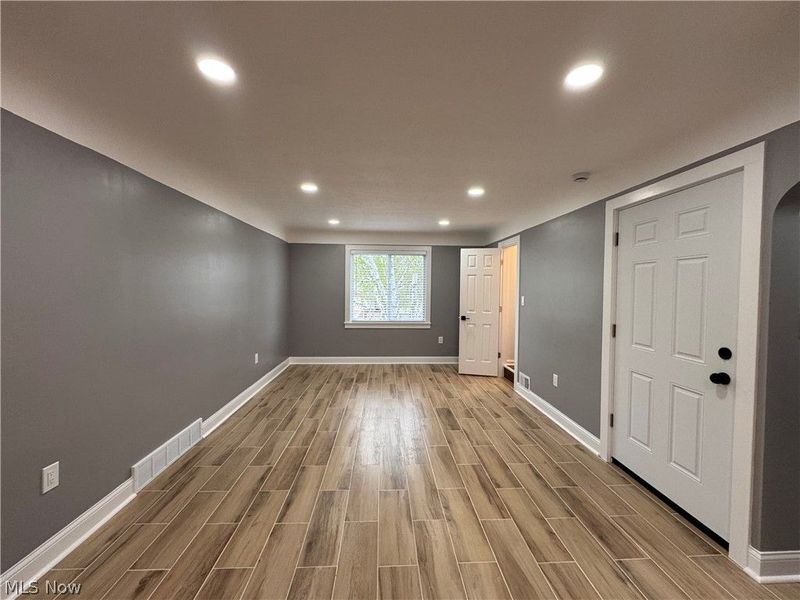 2811 Oak Park Avenue , Cleveland, OH 44109 Photo 14