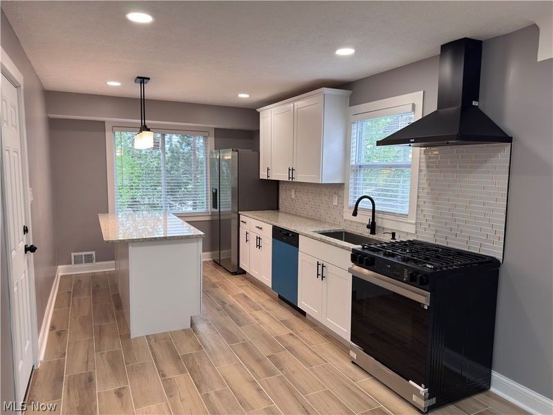 2811 Oak Park Avenue , Cleveland, OH 44109 Photo 15