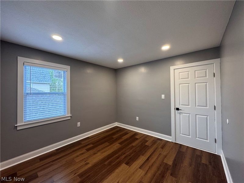 2811 Oak Park Avenue , Cleveland, OH 44109 Photo 17