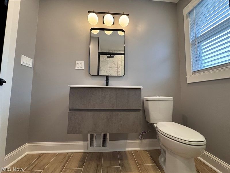 2811 Oak Park Avenue , Cleveland, OH 44109 Photo 21