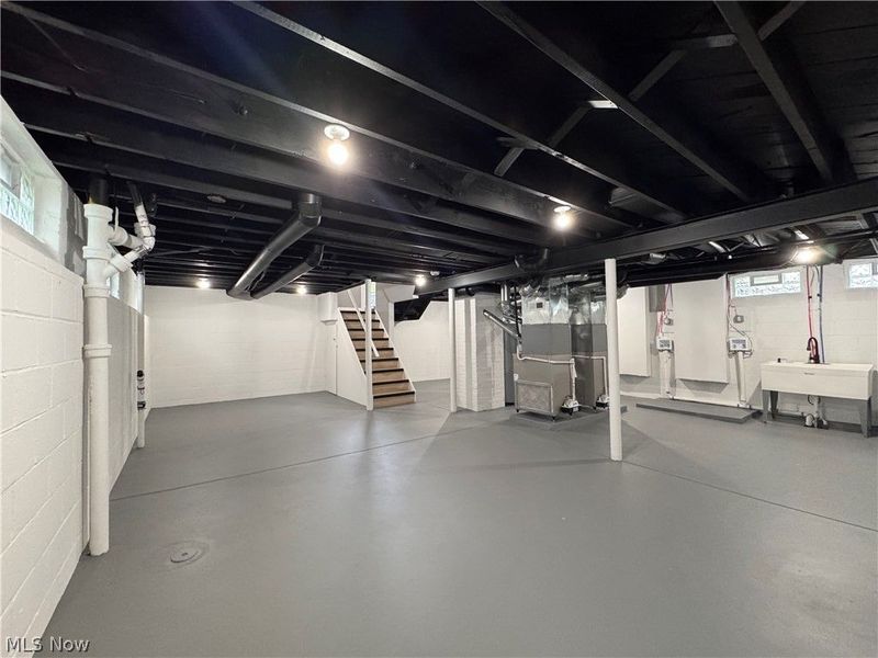 2811 Oak Park Avenue , Cleveland, OH 44109 Photo 28