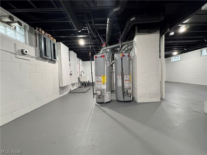 2811 Oak Park Avenue , Cleveland, OH 44109 Photo 31