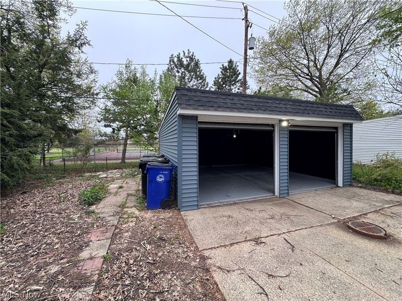 2811 Oak Park Avenue , Cleveland, OH 44109 Photo 32