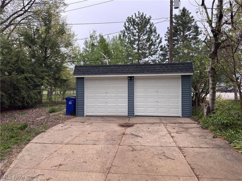 2811 Oak Park Avenue , Cleveland, OH 44109 Photo 33