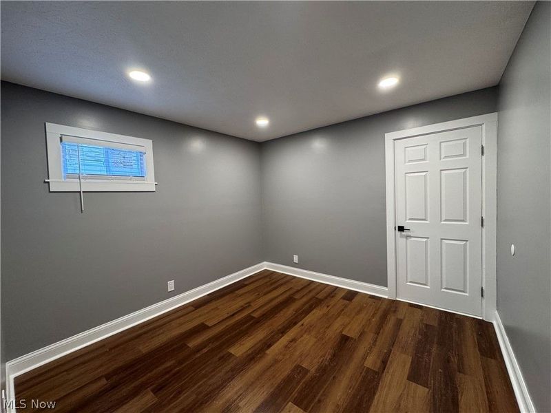 2811 Oak Park Avenue , Cleveland, OH 44109 Photo 9