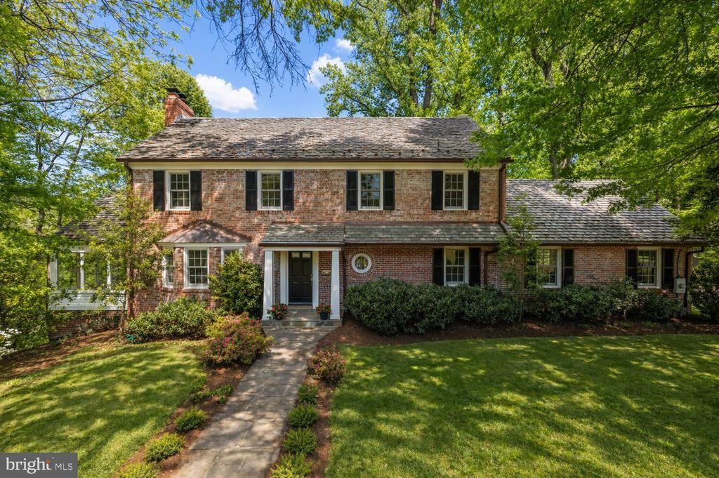 2025 Trumbull Terrace Nw, Washington, DC 20011 Main Photo