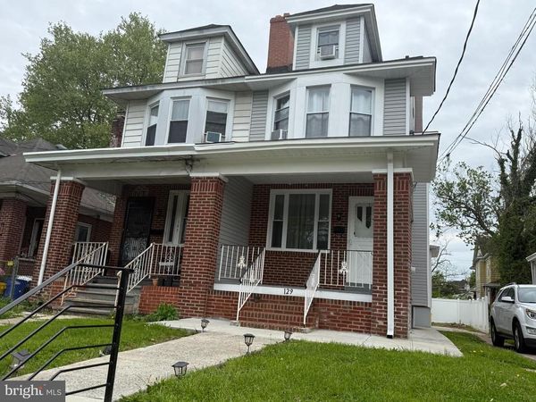 129 CLEARFIELD AVENUE, TRENTON, NJ 08618