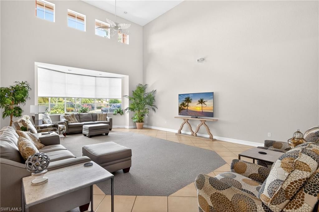 6361 Aragon Way, Unit 202, Fort Myers, FL 33966 Photo