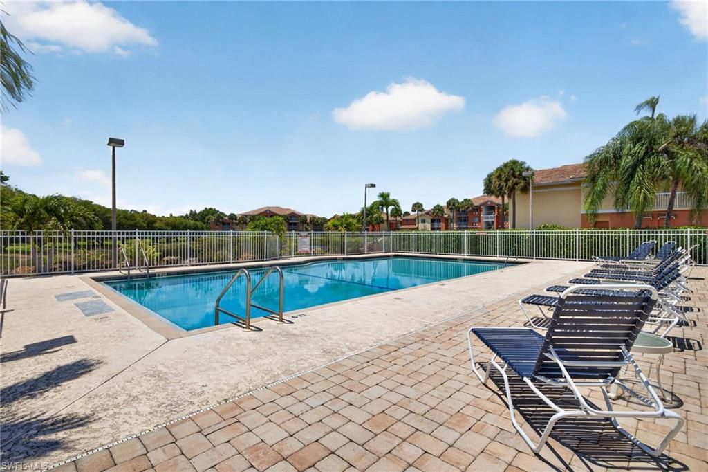 6361 Aragon Way, Unit 202, Fort Myers, FL 33966 Photo