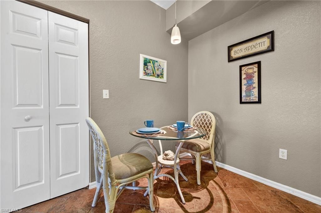 6361 Aragon Way, Unit 202, Fort Myers, FL 33966 Photo