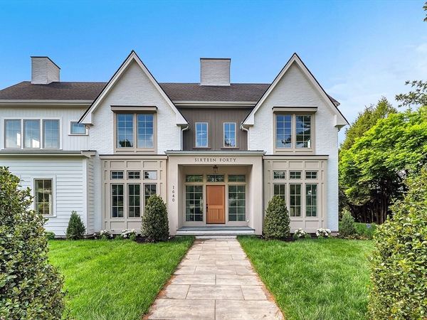 1640 Commonwealth Ave, Newton, MA 02465