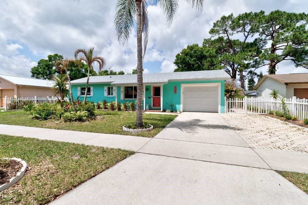 545 21st Avenue, Vero Beach, FL 32962 Photo