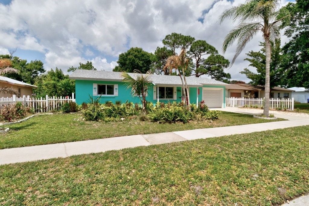 545 21st Avenue, Vero Beach, FL 32962 Photo