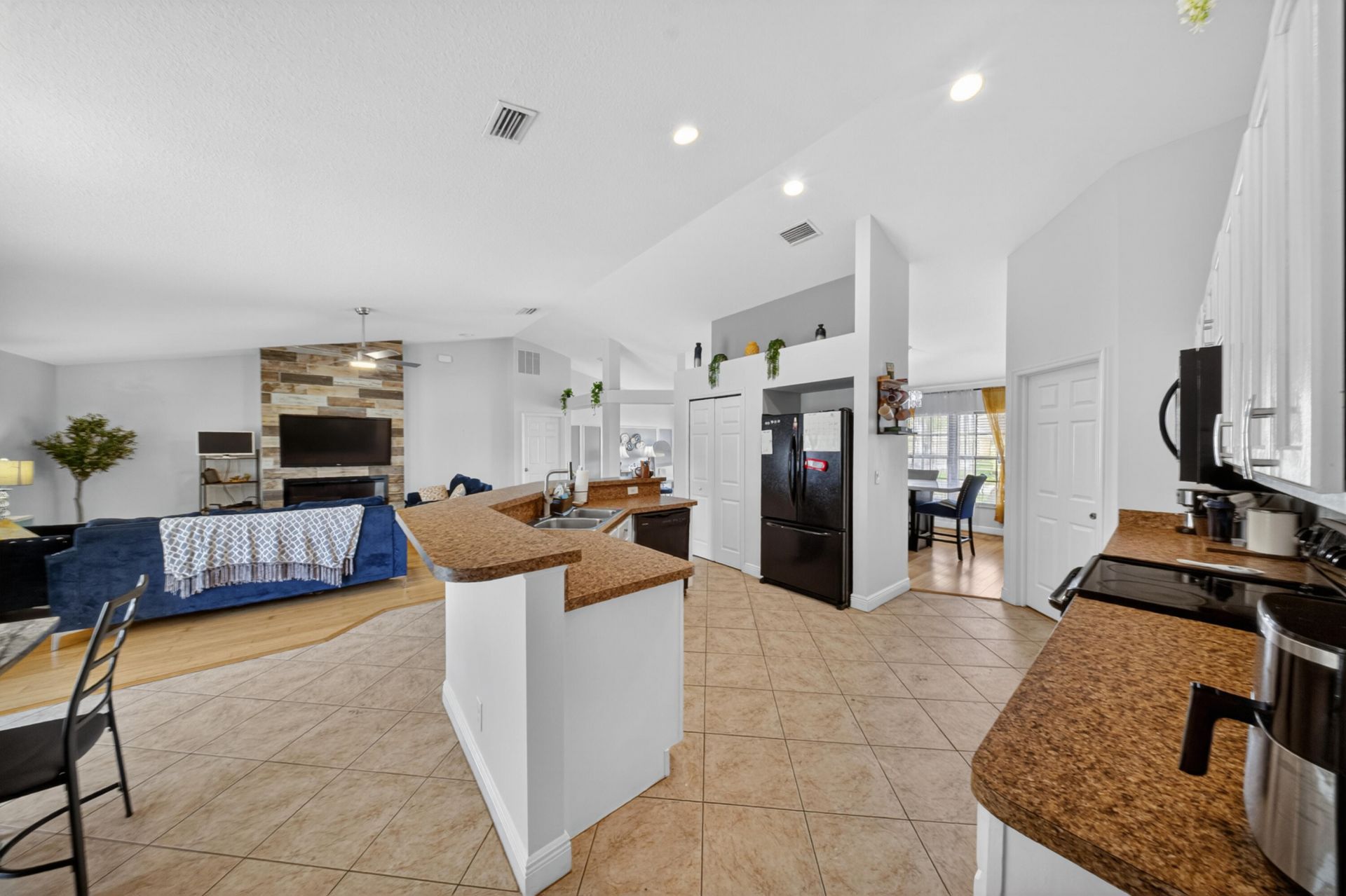 6124 NW Ginger Lane, Port Saint Lucie, FL 34986 Photo