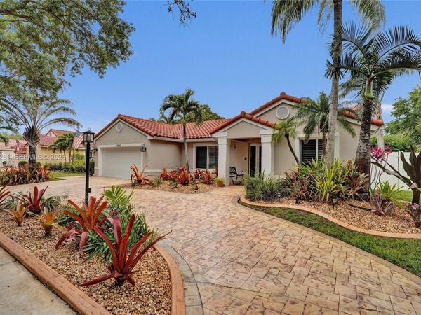 13621 SW 18th St , Miramar, FL 33027