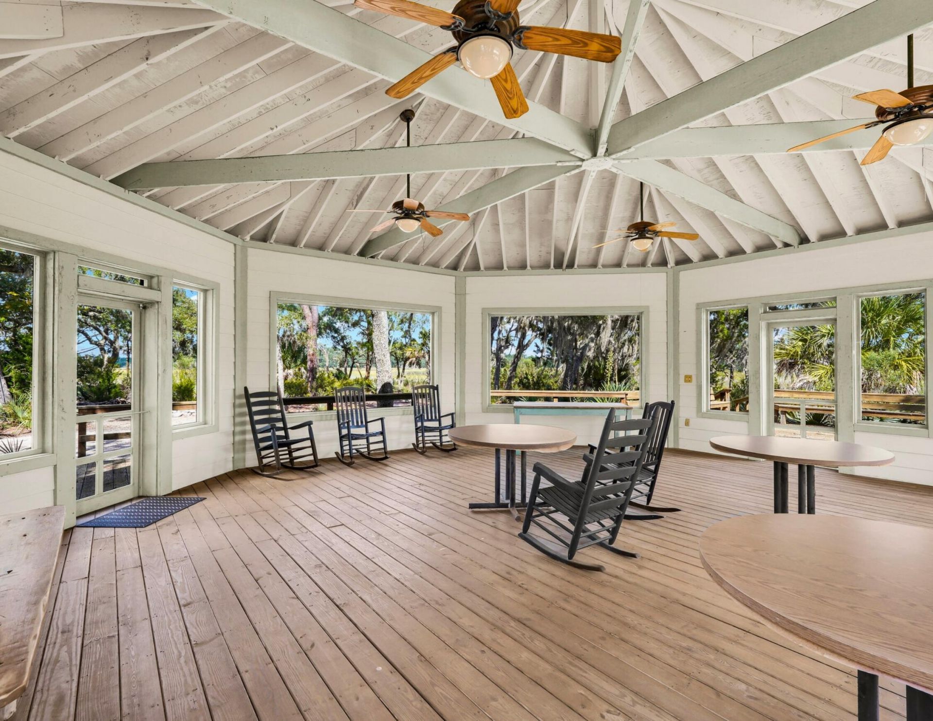 75 Island Way Photo 86