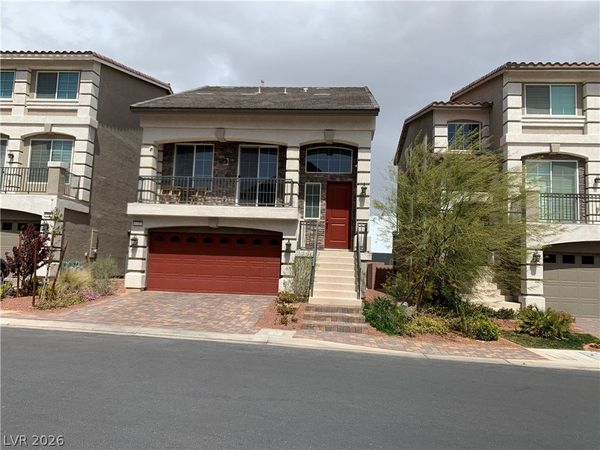 6320 Pear Valley Lane , Las Vegas, NV 89118