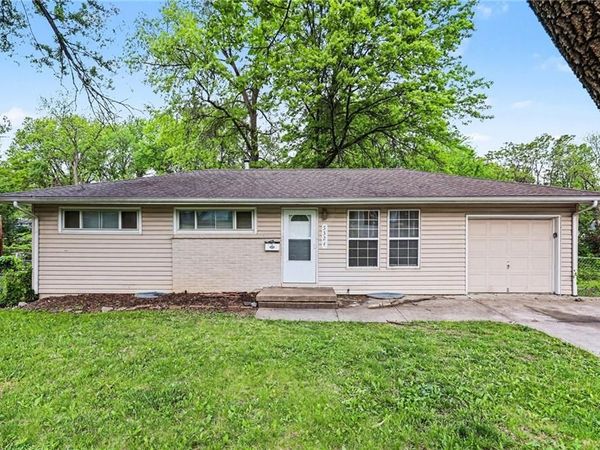 5324 Hunter Street, Raytown, MO 64133
