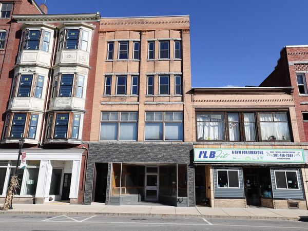 102 Congress Street, Rumford, ME 04276