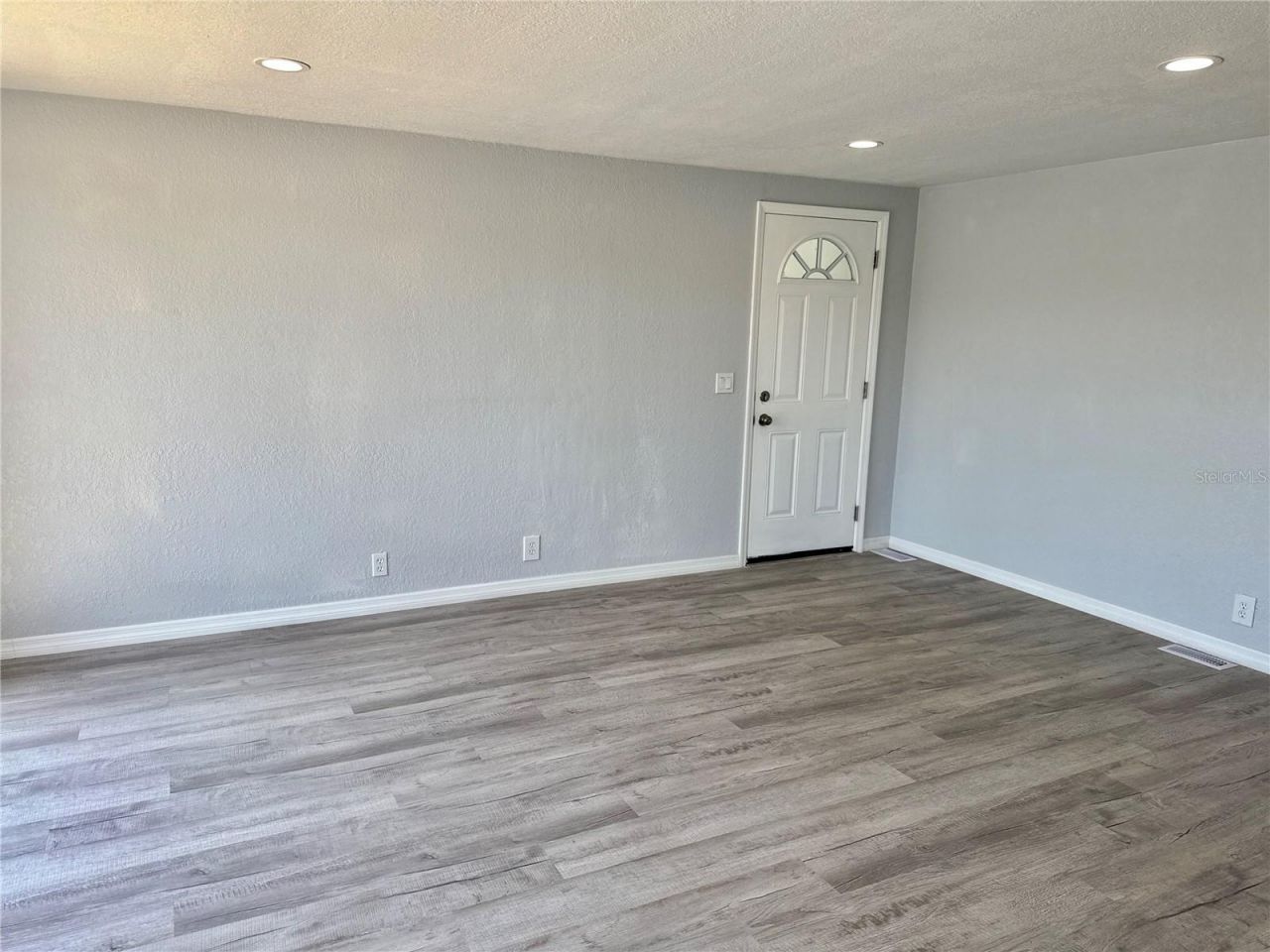 460 Mount Oak Avenue Ne, Unit 745, Saint Petersburg, FL 33702 Photo