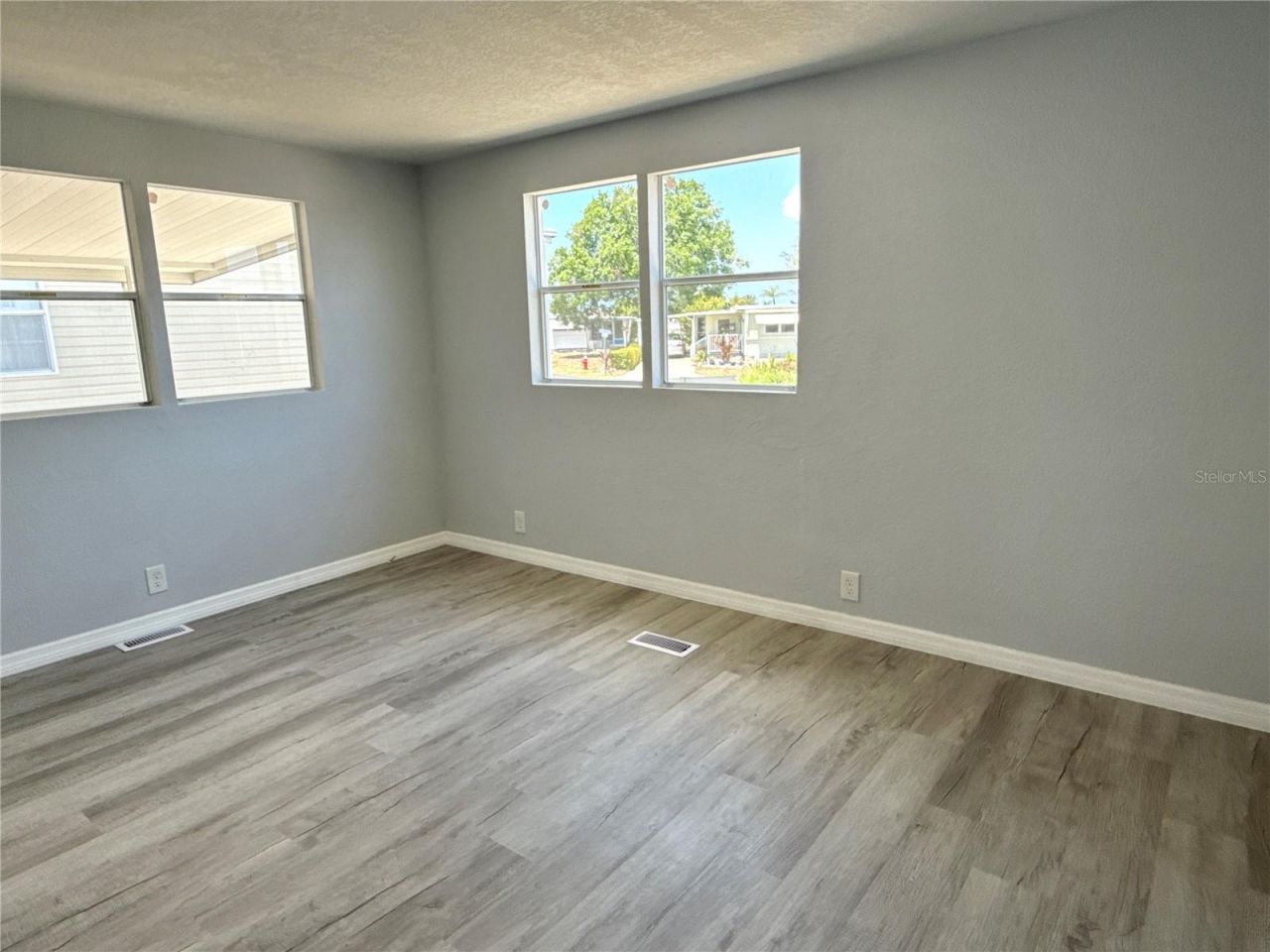 460 Mount Oak Avenue Ne, Unit 745, Saint Petersburg, FL 33702 Photo