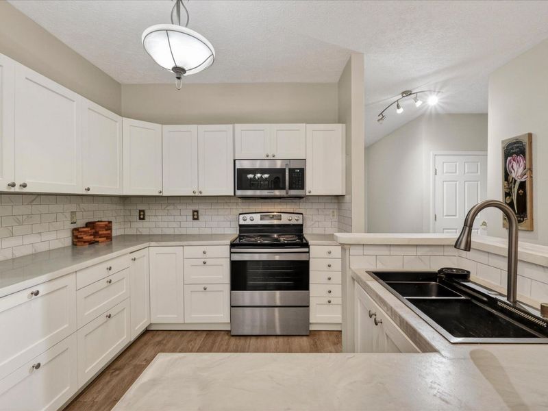 6155 Pelican Pointe, Unit 104, Columbus, OH 43231 Photo 20