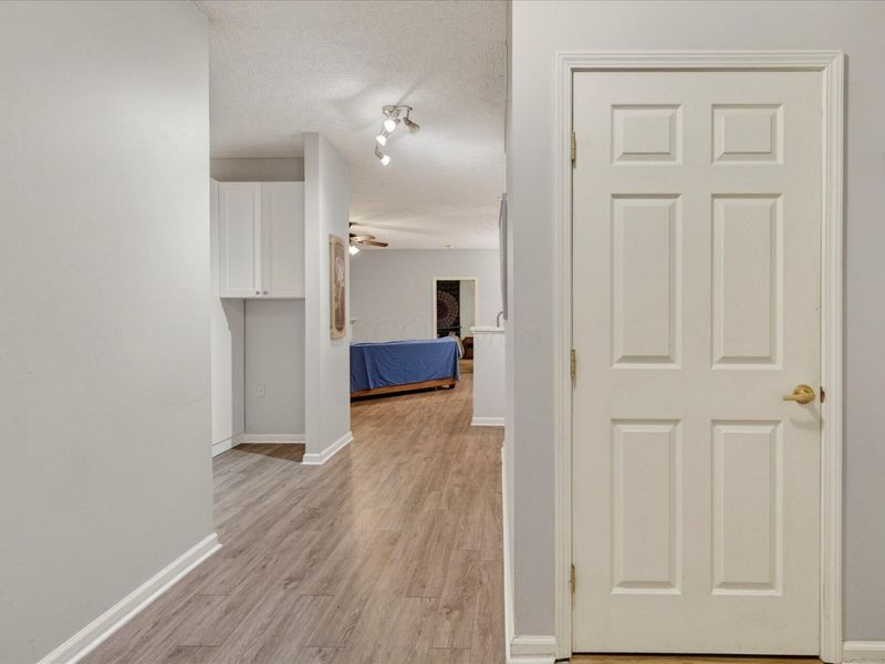 6155 Pelican Pointe, Unit 104, Columbus, OH 43231 Photo 7