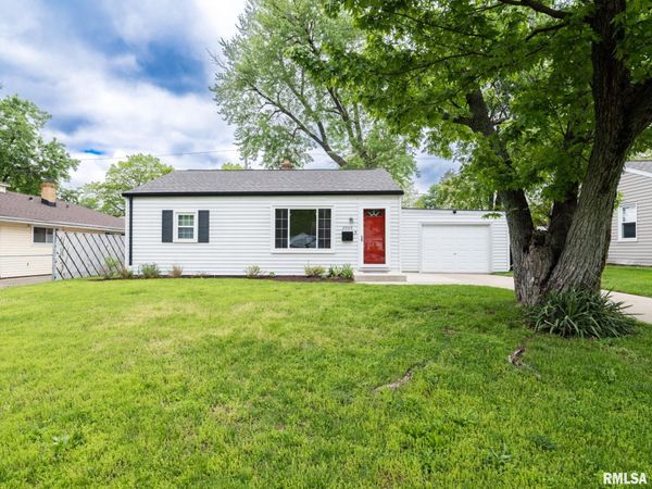 2909 N VICTORIA Avenue, Peoria, IL 61604