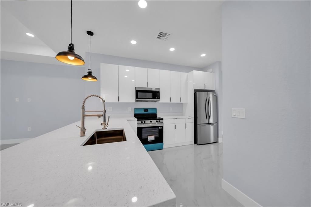 1009 Moore Ave , Lehigh Acres, FL 33972 Photo