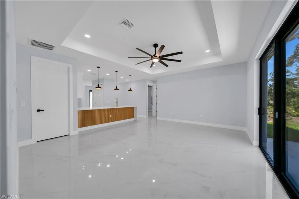 1009 Moore Ave , Lehigh Acres, FL 33972 Photo