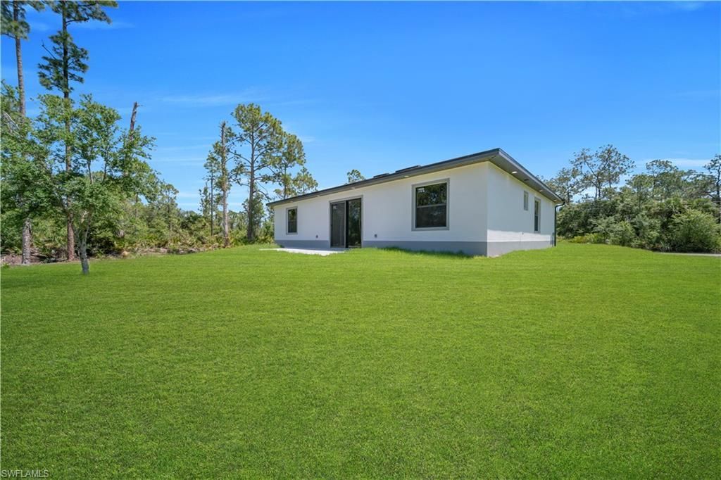 1009 Moore Ave , Lehigh Acres, FL 33972 Photo