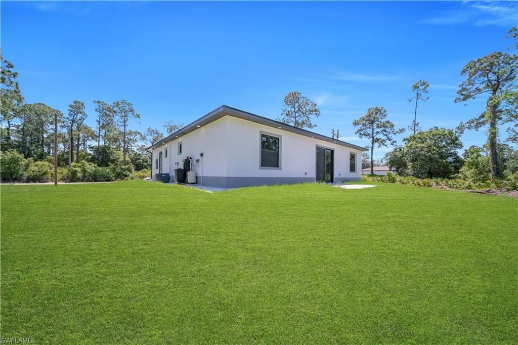 1009 Moore Ave , Lehigh Acres, FL 33972 Photo