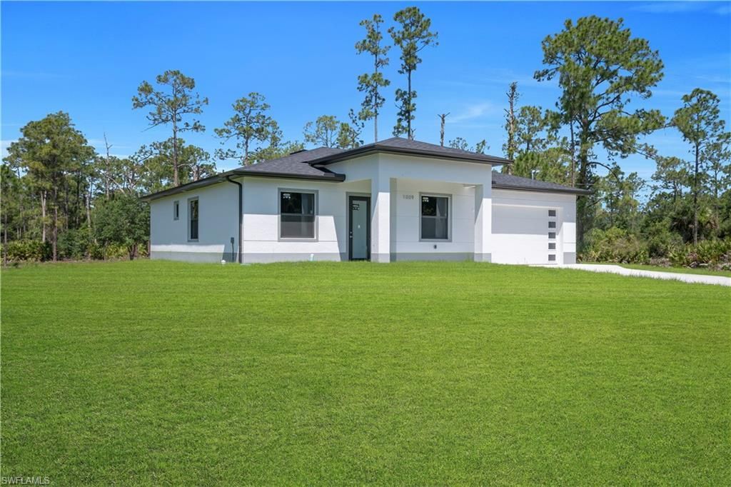 1009 Moore Ave , Lehigh Acres, FL 33972 Photo