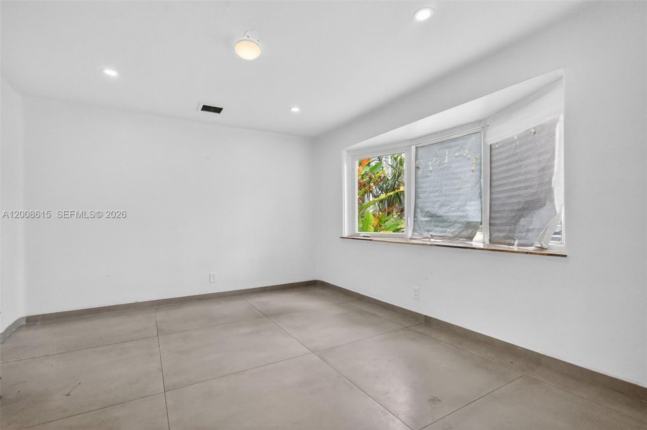 900 Tyler St, Hollywood, FL 33019 Photo