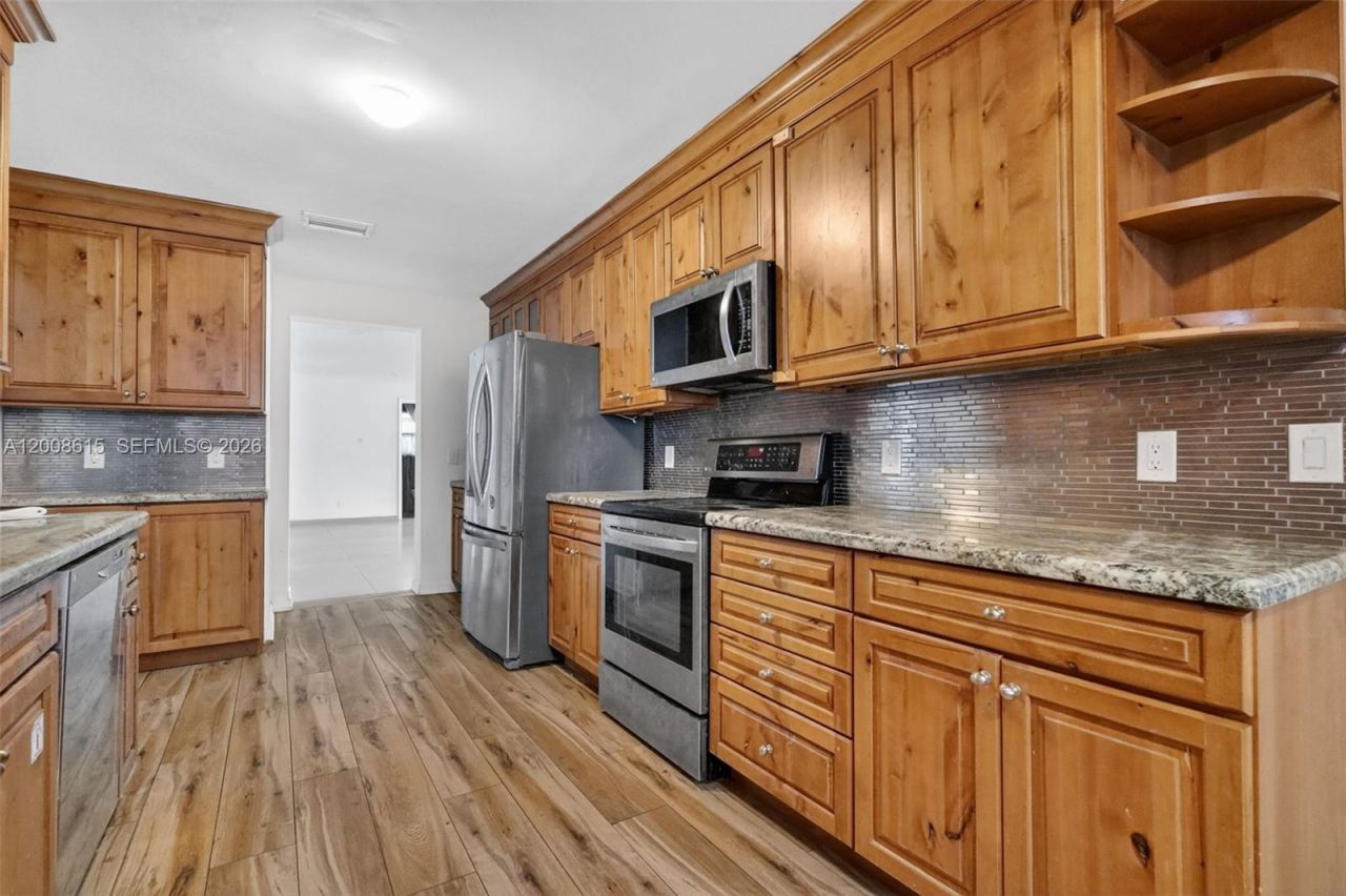 900 Tyler St, Hollywood, FL 33019 Photo