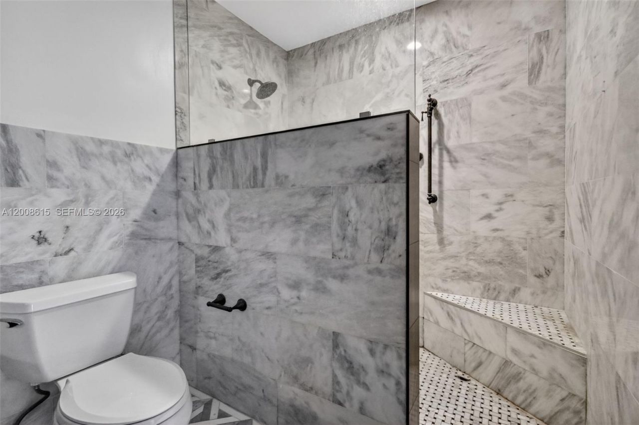 900 Tyler St, Hollywood, FL 33019 Photo