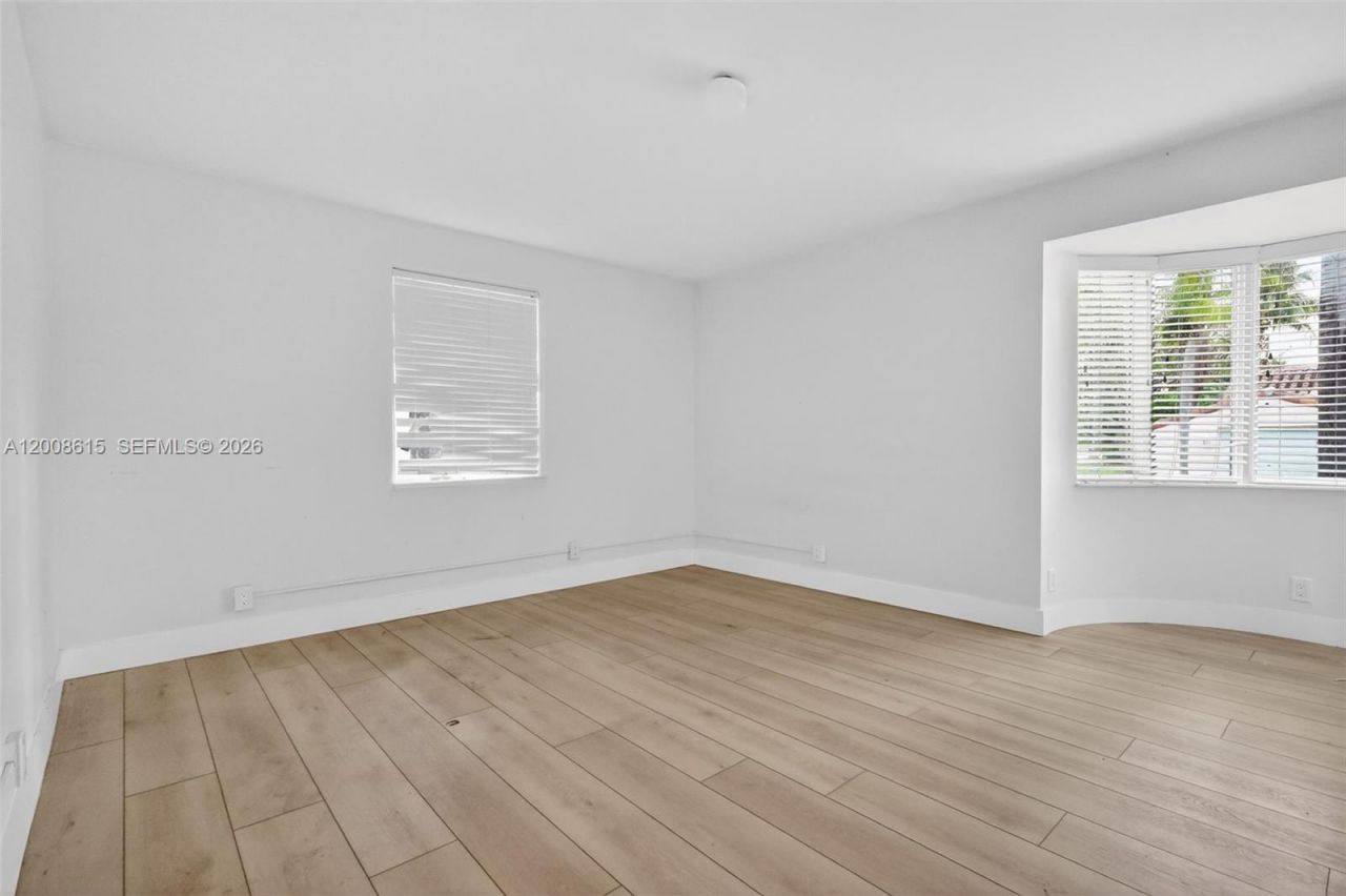 900 Tyler St, Hollywood, FL 33019 Photo