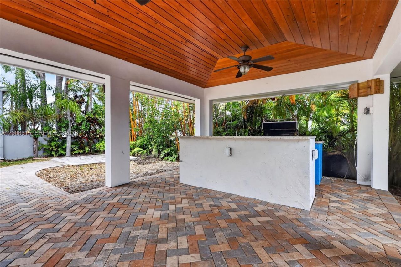 900 Tyler St, Hollywood, FL 33019 Photo