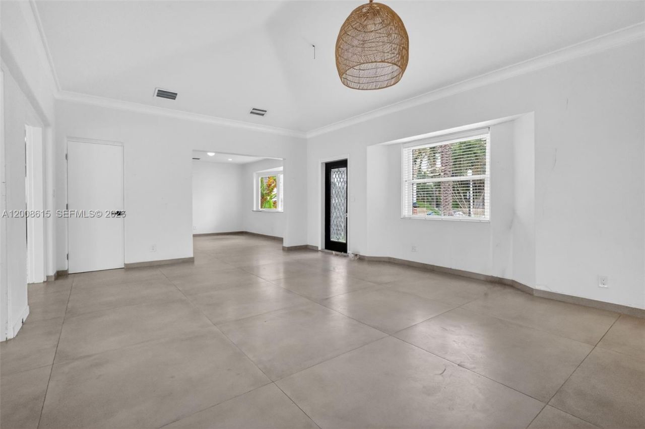 900 Tyler St, Hollywood, FL 33019 Photo