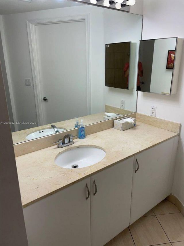 1750 N Bayshore Dr, Unit 2514, Miami, FL 33132 Photo