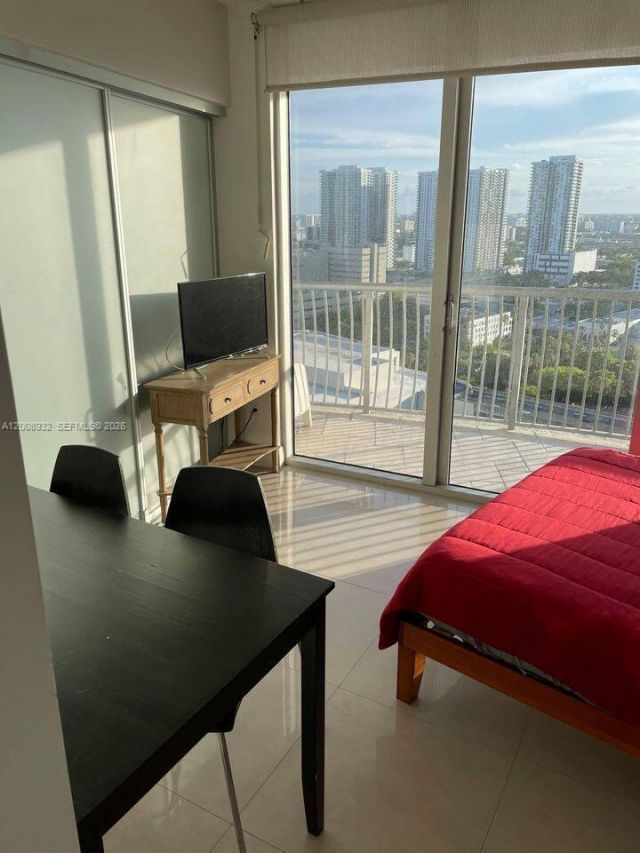 1750 N Bayshore Dr, Unit 2514, Miami, FL 33132 Photo
