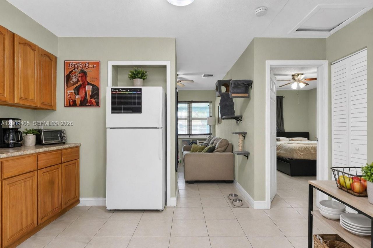 2113 NW 93rd St , Miami, FL 33147 Photo