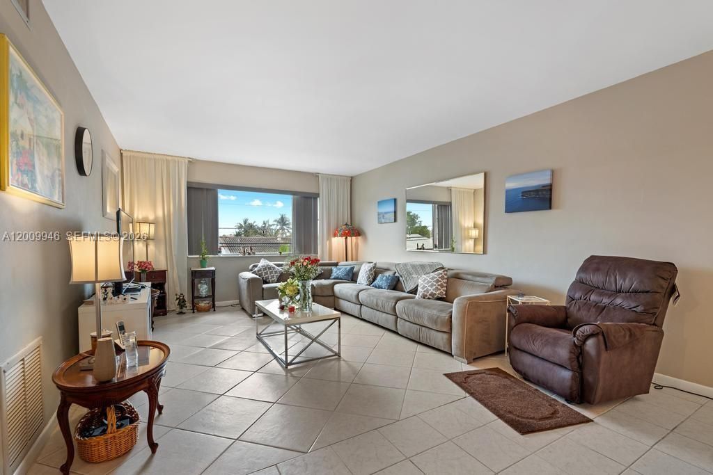 400 S Cypress Rd , Unit 424, Pompano Beach, FL 33060 Photo