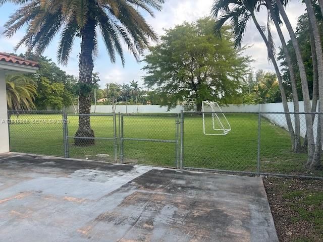 9540 SW 68th St , Miami, FL 33173 Photo