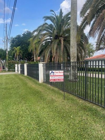 9540 SW 68th St , Miami, FL 33173 Photo