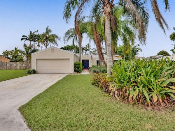 14740 SW 159th St , Miami, FL 33187