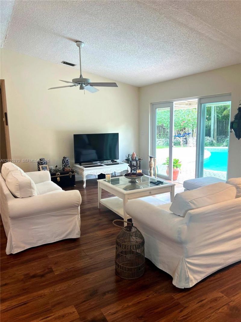 14740 SW 159th St , Miami, FL 33187 Photo