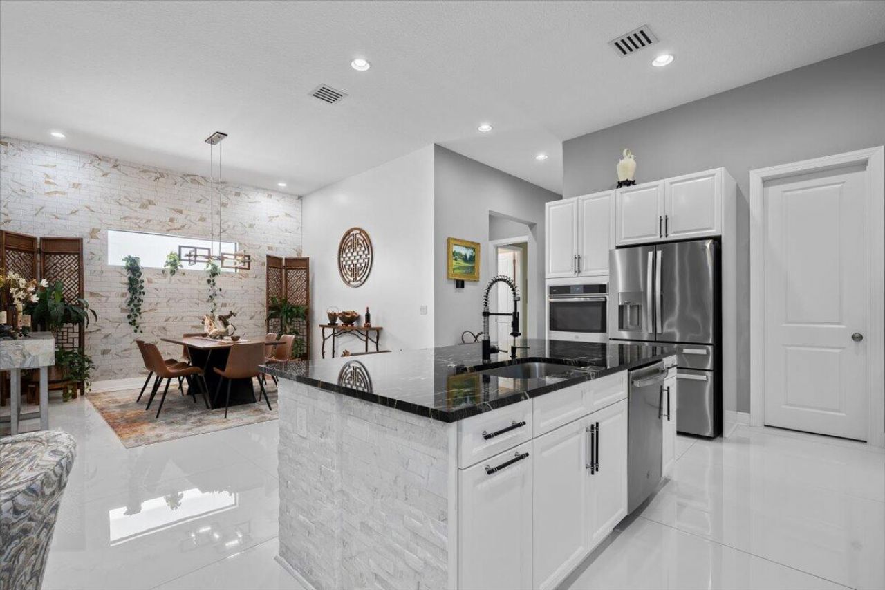 7041 Edison Place, Palm Beach Gardens, FL 33418 Photo